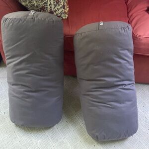 Set of two yoga pillows
